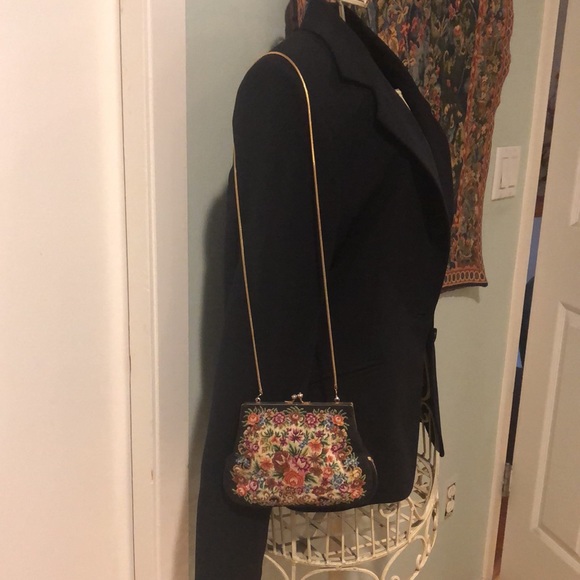 Beautifully hand made tapestry bag - Picture 2 of 8